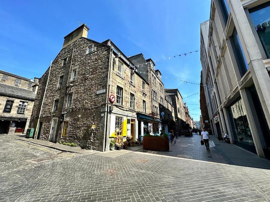 City Centre Hidden Hideout For 2 Edinburgh Exterior photo